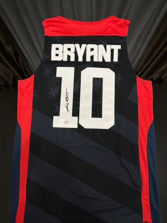 camisa-kobe-bryant-usa-azul-escurovermelho-assinada-a-mao-autenticacao-psadna-big-0